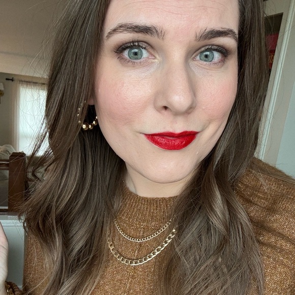 Meet your Posher, Elizabeth - Picture 1 of 1